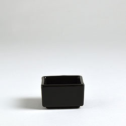 LJ　黒の角皿（キューブ）6×6