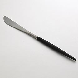 Cutipol　ディナーナイフ（黒）