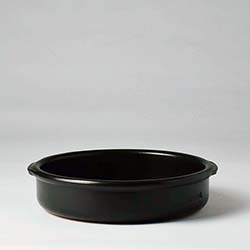 テラコッタ　耐熱皿　黒丸20.5cm