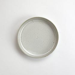 丸平皿M　白15.5　常滑焼