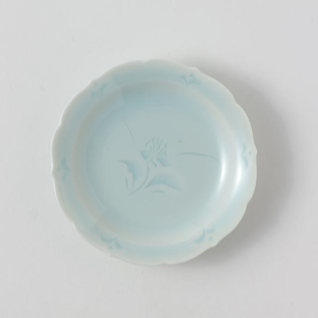 青白磁　小皿