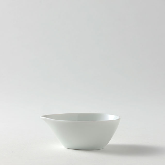 白プレーン　変形小鉢　8.5×6