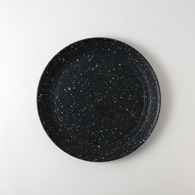黒釉26cm皿 城石紳一