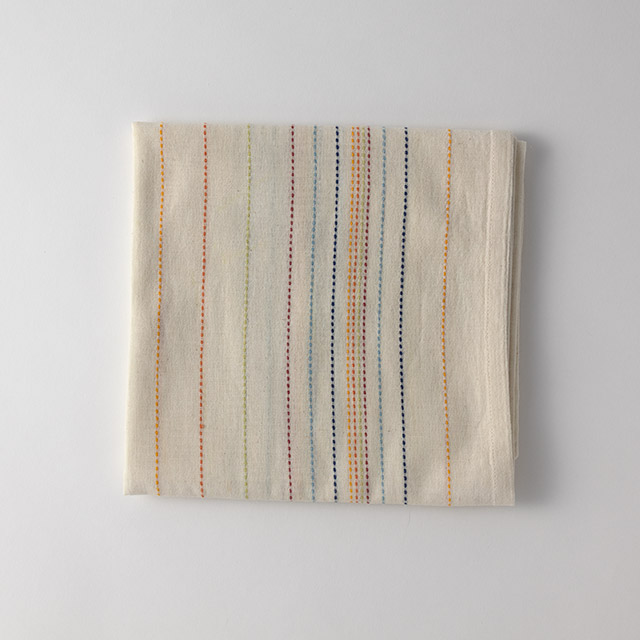 テーブルクロス　Beステッチ