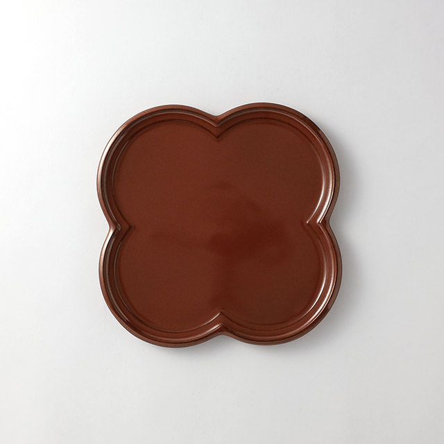 茶のプレート 花型