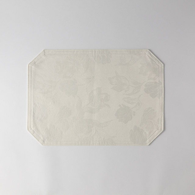 ランチョンマット 白 隅切