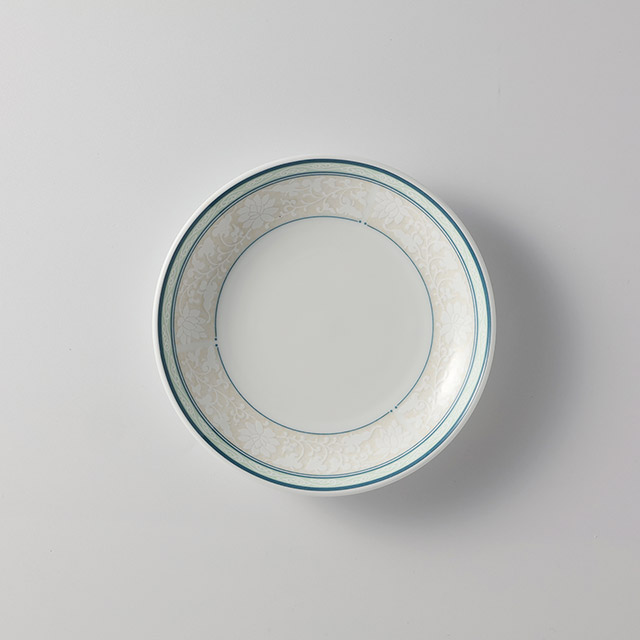 ノリタケ　チャイナ　丸皿（中）