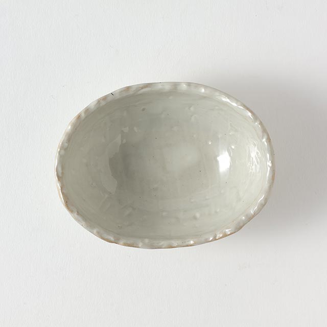 白ハケ楕円鉢　9.5/7 (S)