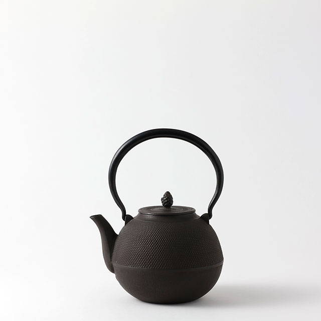 南部鉄瓶　日月　1.4Ｌ