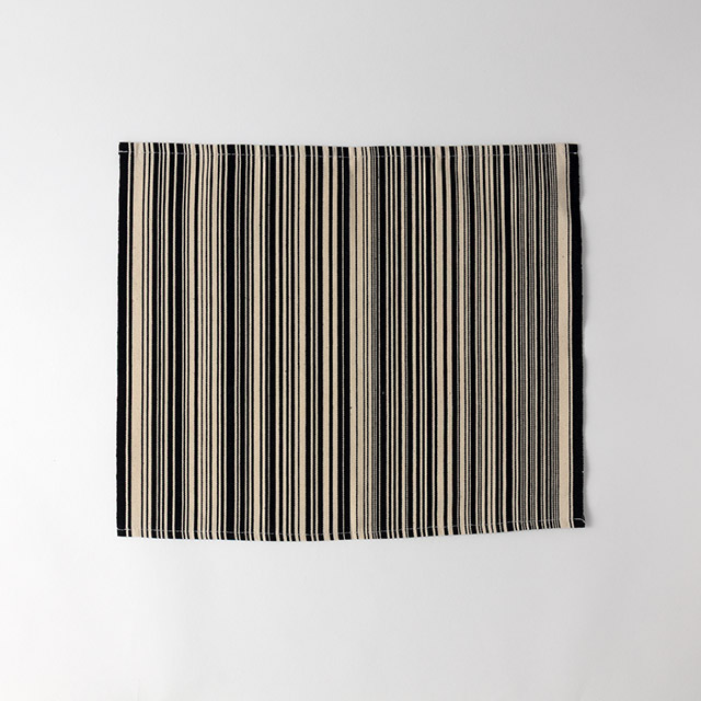 白/黒ランチョンマット con