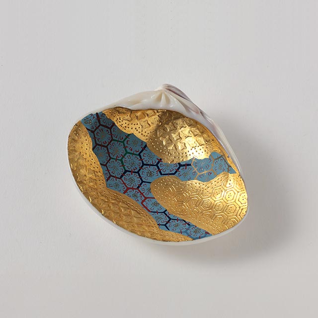 貝合わせ　花入り亀甲つなぎ文様(ｸﾗｼｯｸ50%｜旧2,300円)