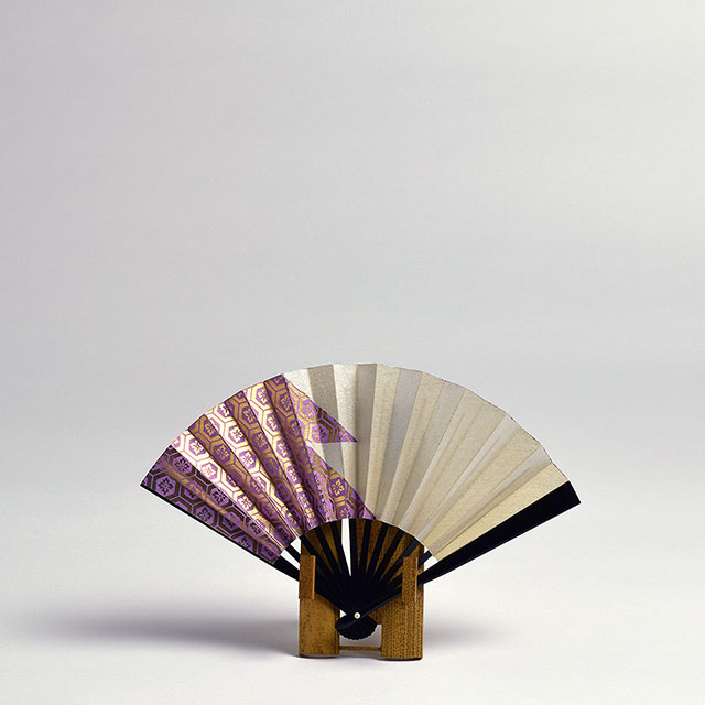 茶道扇　銀／紫