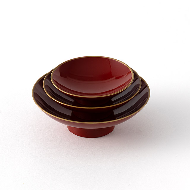 屠蘇器　鶴柄黒地　金沢箔（盃）