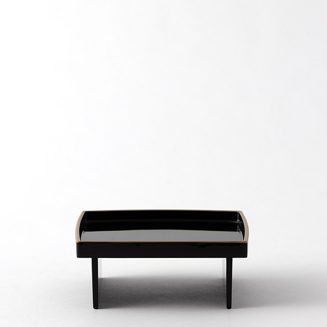 屠蘇器　鶴柄黒地　金沢箔（盃台）