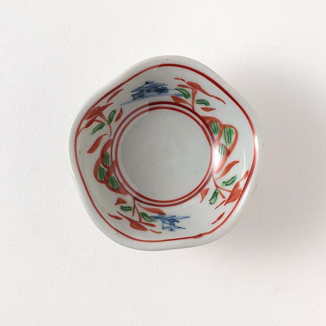 山水万暦三ッ足 赤絵豆小鉢