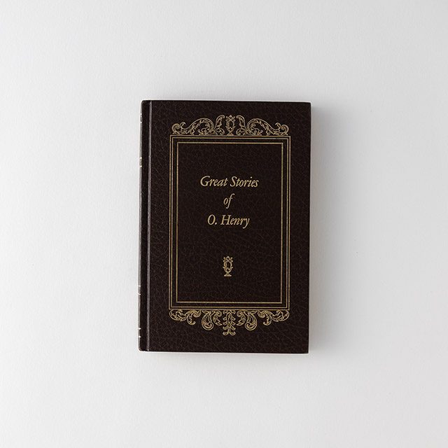 洋書 FIGURES 茶/金