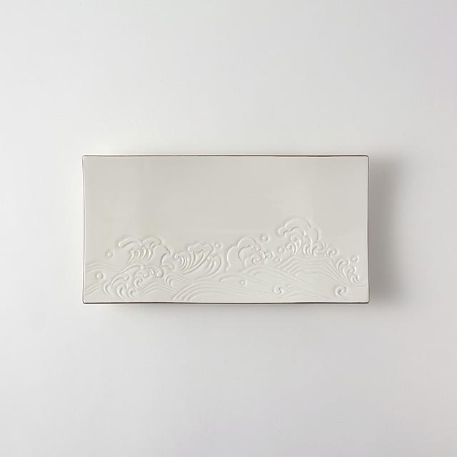 足付波彫長角皿　白