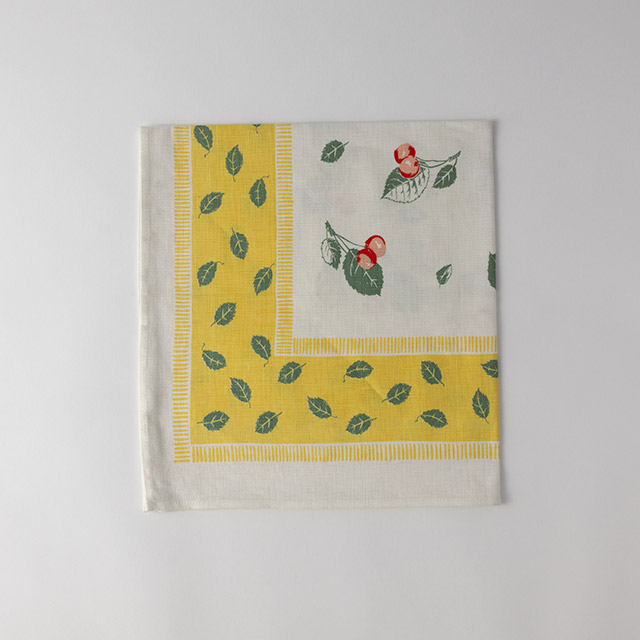 テーブルセンター　LIBECO　チェリー