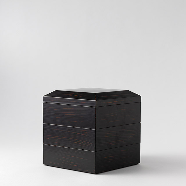 富士型三段重(黒)油彩