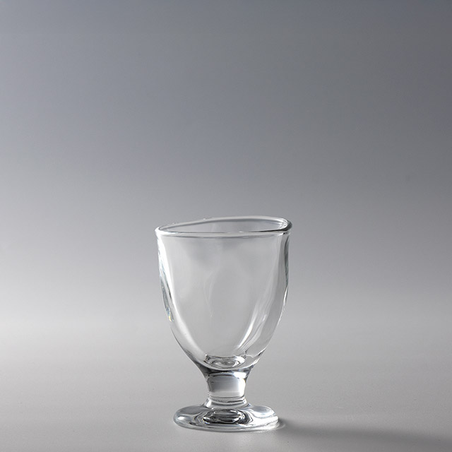 ガラス冷酒盃（クリア）脚付き