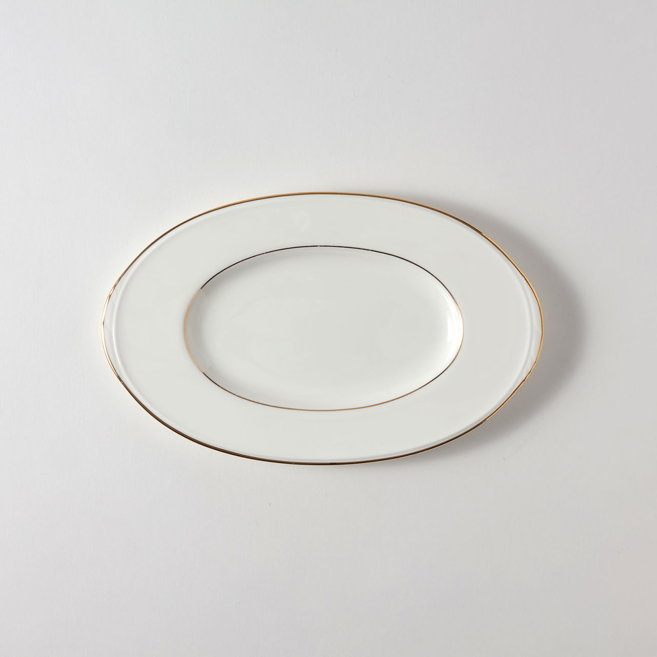 ノリタケ　白オーバル皿
