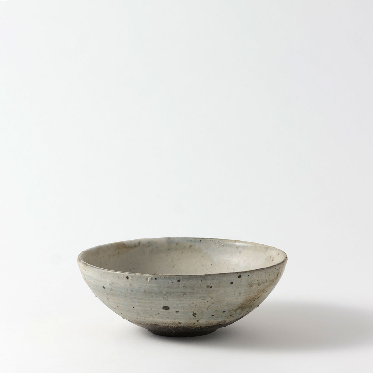 山田隆太郎　盛り鉢　ベージュ20cm