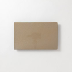 長角ゴールド・ベージュ脚付きプレート　大