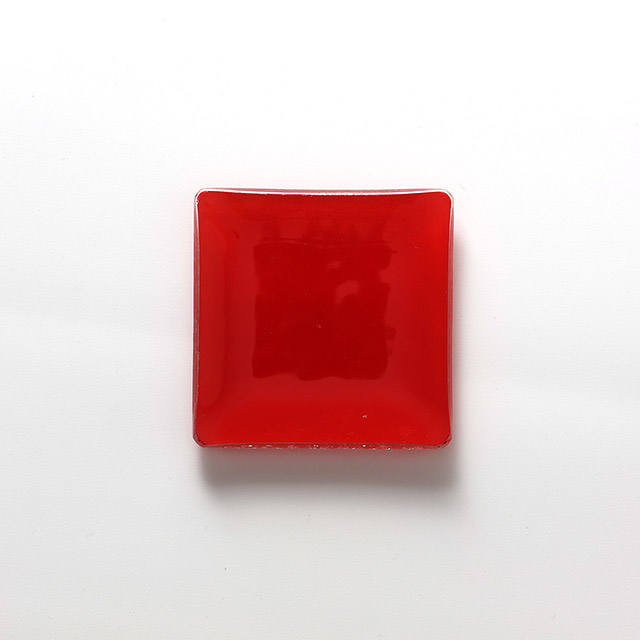 ガラス スクエアカラー皿 7c 赤