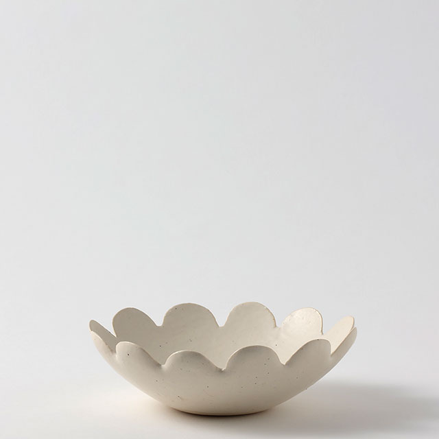 Madu フリルボウル 17.5