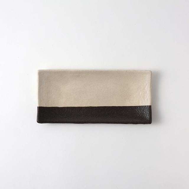 志野風長皿（M）　22.5×10.5　白／茶