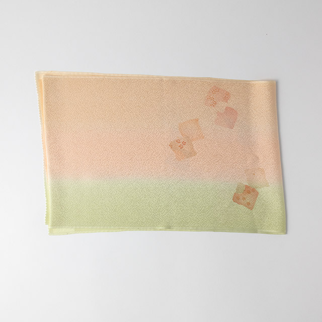 和の布　ピンク／緑地　キューブ