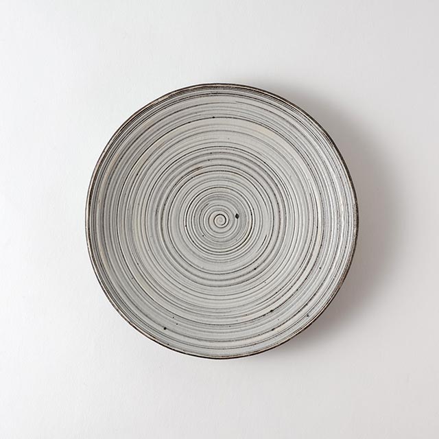 奥田章　うず刷毛目18cm