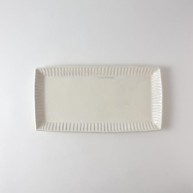 長尾徳太郎　粉引リム長角