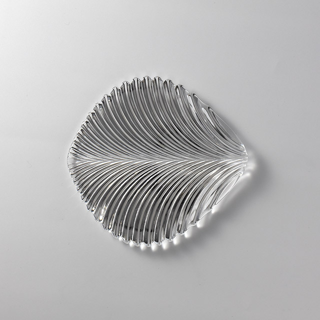 Nachtmann MAMBO 葉形ガラス皿16×15.5