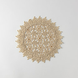 テーブルセンター丸　26cm　ベージュ