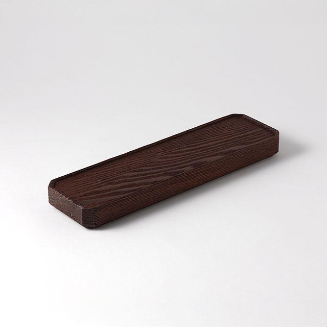 下尾和彦　茶木隅切り厚皿