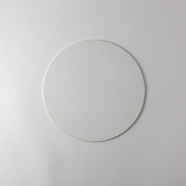 白レザー 丸 ランチョンマット