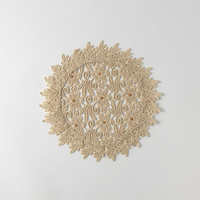 テーブルセンター丸　26cm　ベージュ