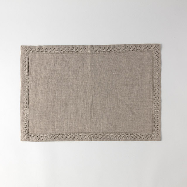 ランチョンマット薄茶レース villa-ST