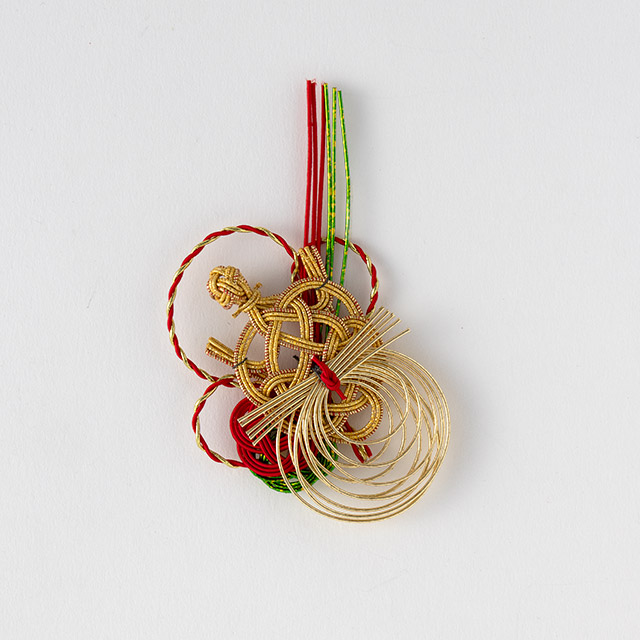 お正月 水引 金の亀に赤い実