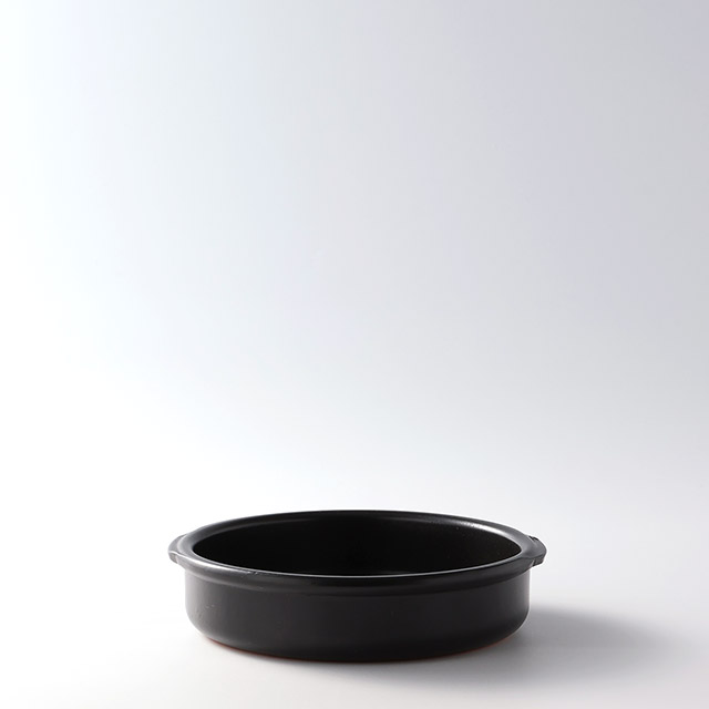 テラコッタ　耐熱皿　黒丸20.5cm