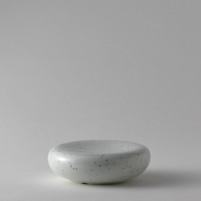 陶器ストーン丸厚(白)ドット14cm 中