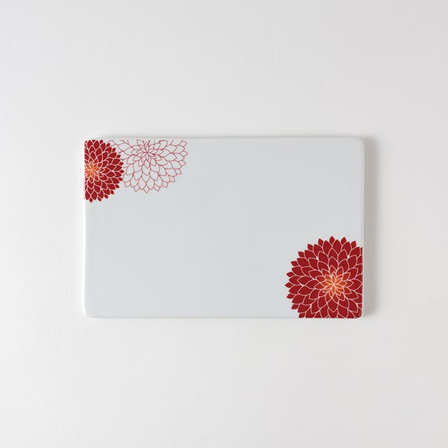 マム　長角皿　白地赤の花　18×11.5
