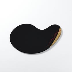 秀衡塗　京月盆　黒変形　金・松　（小）