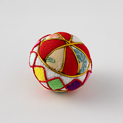 手まり4c　布ky　赤・横ライン