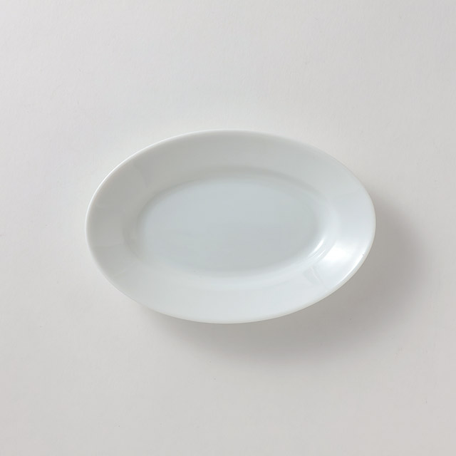 プリート白 17cm 楕円プレート