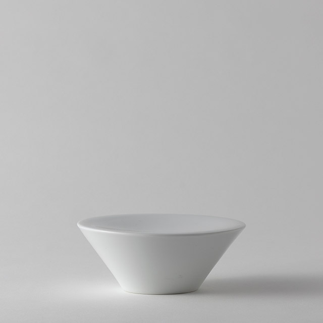 スピンドル 15cm高台皿 白