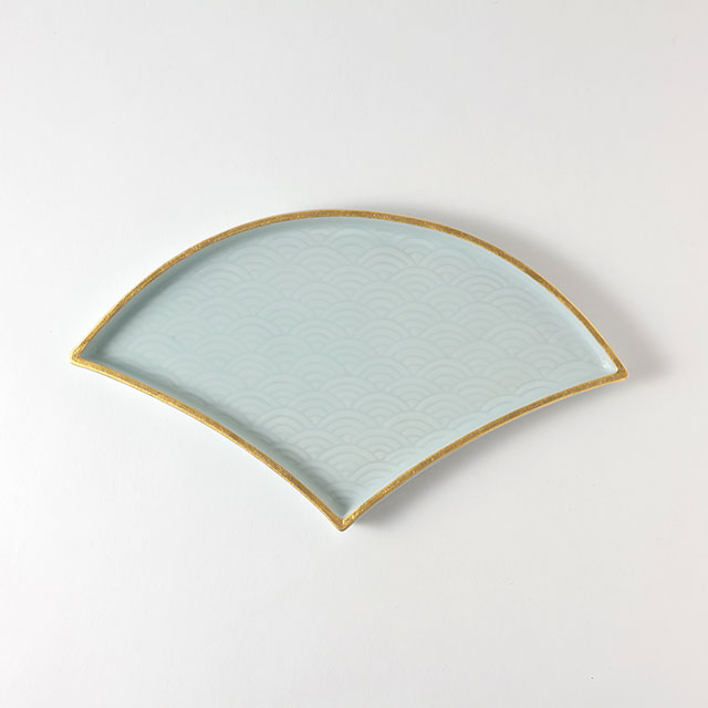 青白磁 金彩扇面皿 32cm