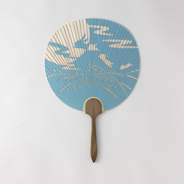 うちわ　ブルー　月うさぎ