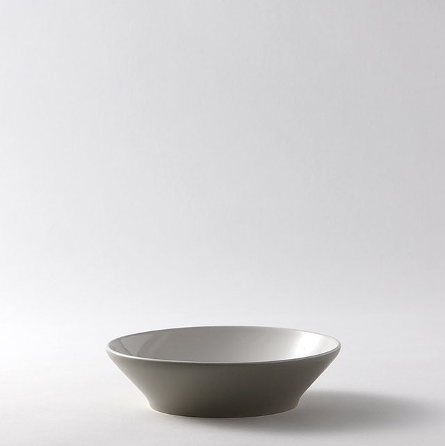 ALESSI 平ボール オフホワイト 18.5cm